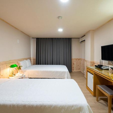 New Jeju Hotel Buitenkant foto