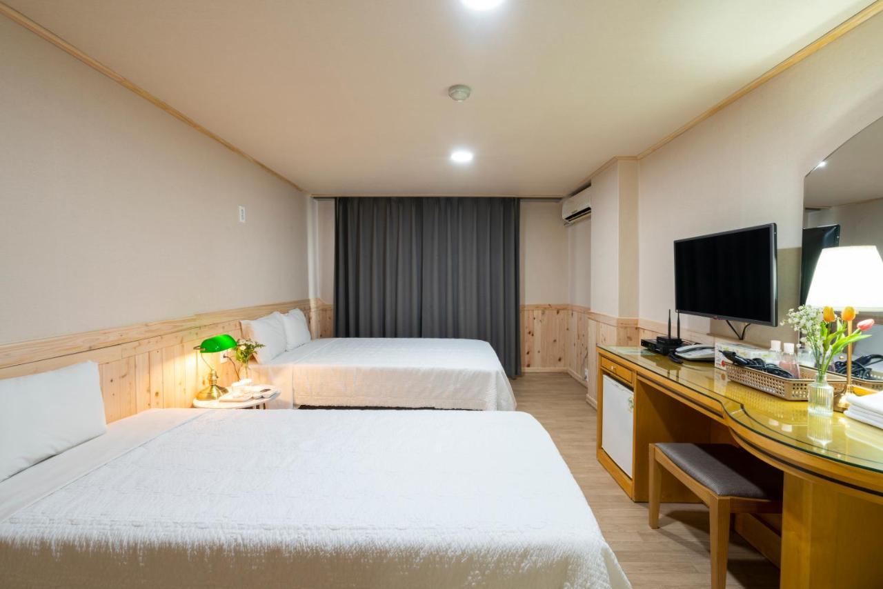 New Jeju Hotel Buitenkant foto