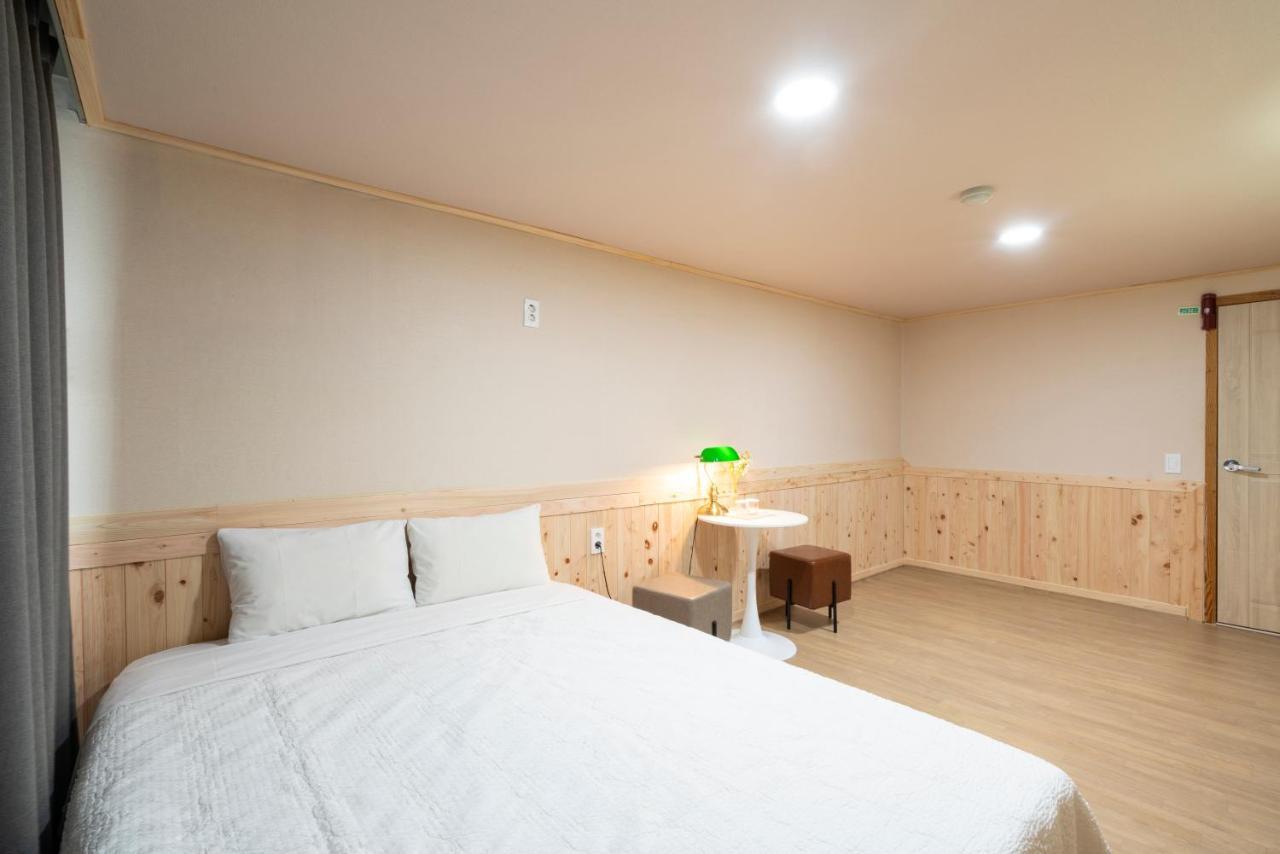New Jeju Hotel Buitenkant foto