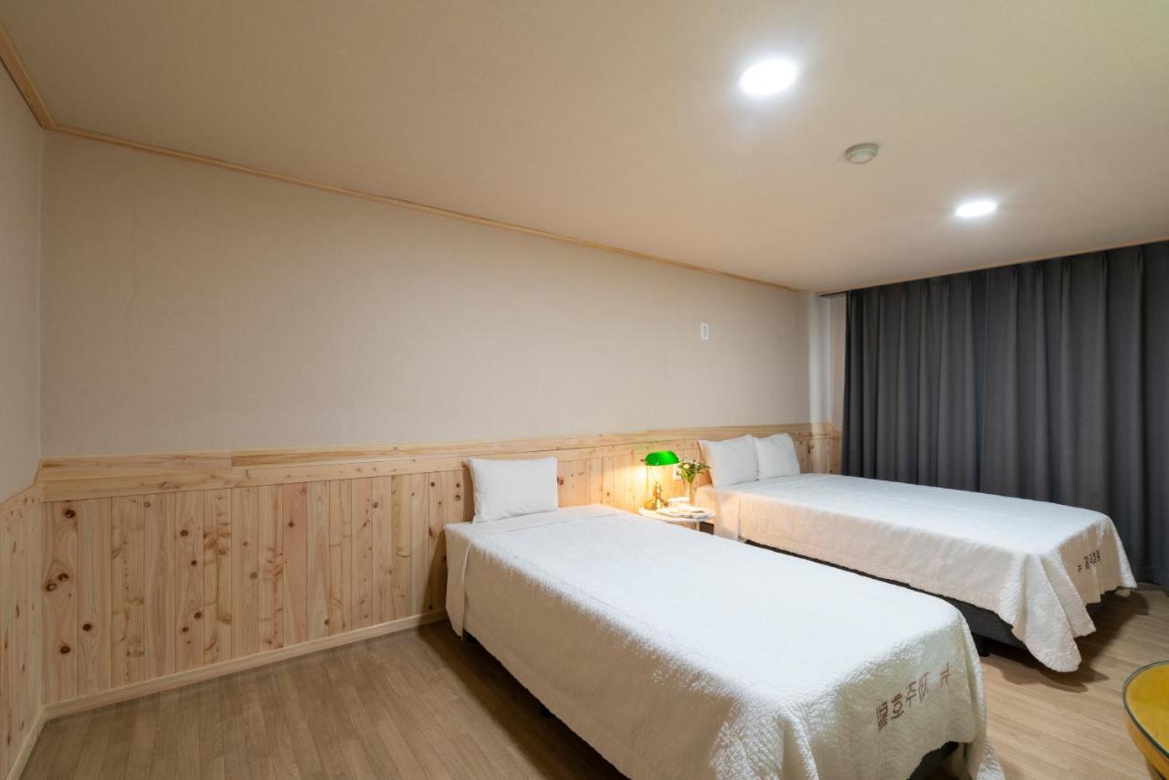 New Jeju Hotel Buitenkant foto