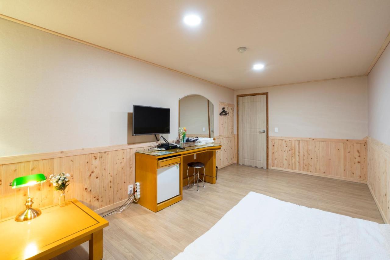 New Jeju Hotel Buitenkant foto