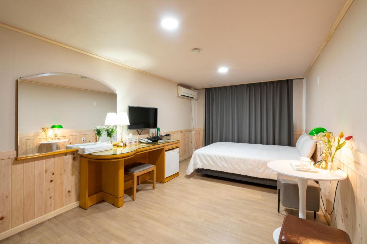 New Jeju Hotel Buitenkant foto